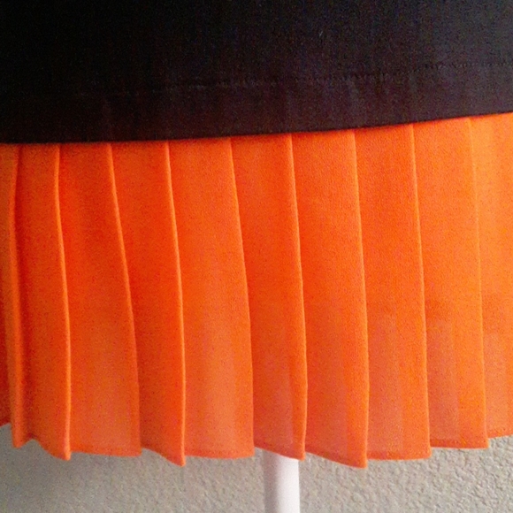 Top - Picture 2 of 5